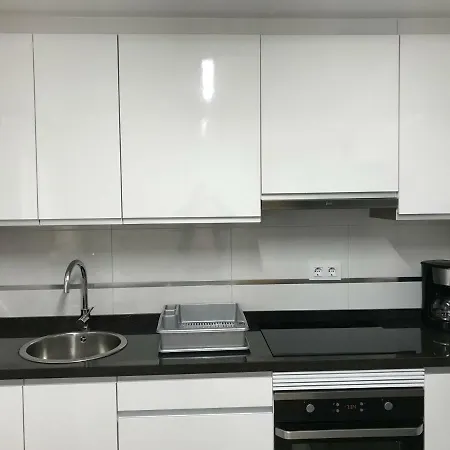 Acogedor Piso En アパート